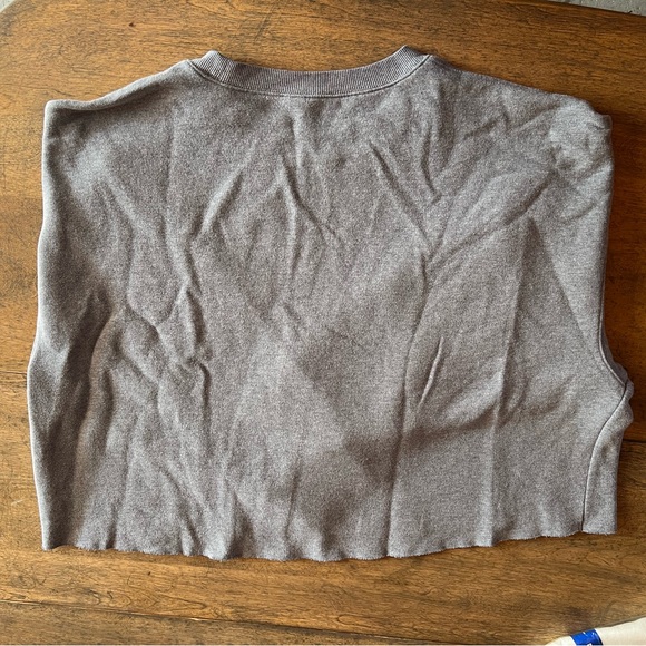 Women’s Wild Fable gray crop crewneck sweatshirt, size 2X - Picture 6 of 6